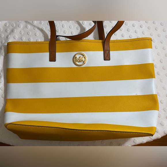 Michael Kors Striped Yellow and White Shoulder Bag - Picture 1 of 13